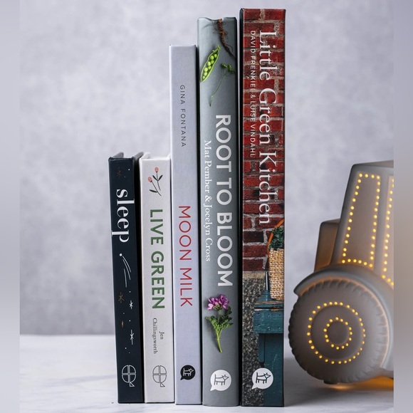 Live Green Guide Book - Picture 7 of 8